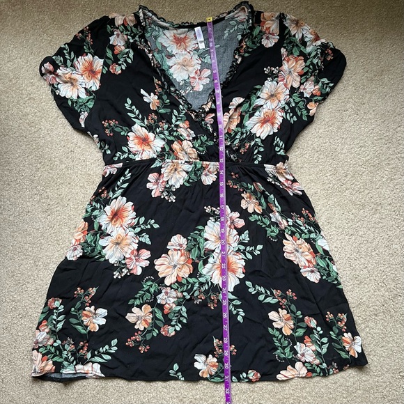 Xhilaration NWOT Women's Floral Print Short Sleeve Ruffle Trim Wrap Dress - Picture 6 of 7